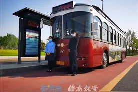 复古铛铛车 浓浓民国风 公交游778路环湖观光车带您畅游华山湖图片