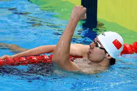 十四运山东第28金！那个站在孙杨右边的人终于夺冠了图片