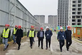 郑州市控尘办督导四组到港区督导扬尘污染防控工作图片