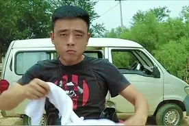“铁山靠”的败局：小人物往上爬太难，胜者不一定为王图片