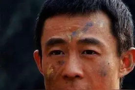 侯勇：25岁娶美女沈蓉，再婚娶潘雨辰，50岁梅开三度又拥90后娇妻图片
