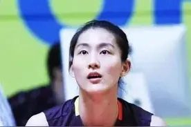 从纯中立的角度解释排球进攻、拦网的规则，及如何规避踩踏风险图片