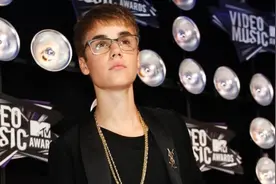贾斯汀·比伯：流行乐坛最令人讨厌的白痴是如何长大的？图片