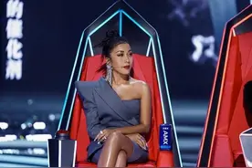 《好声音2021》仅播两期，四位助教差距已显露，那英当面夸张碧晨图片