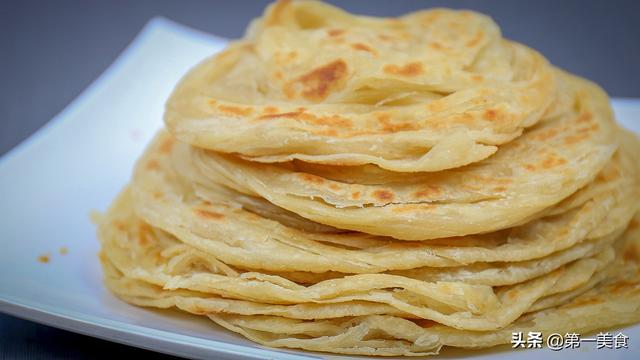 炸油饼怎么做又软又好吃（一碗面粉）