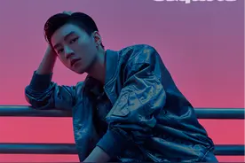 王俊凯演绎未来感大片，全新造型尽显少年成熟魅力图片