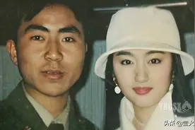 杨钰莹当年究竟有多美？兵哥哥合影时不敢靠近，只因她长得太好看图片