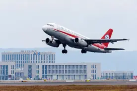 九黄机场恢复多条直飞航线！景区门票预约方式看这里！图片