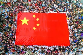 笑脸定格美好生活图片