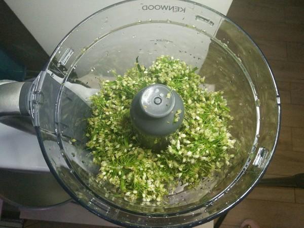 这才是韭菜花的正确腌制做法，味道鲜美好吃，方法超简单