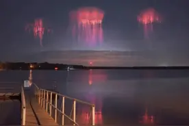 5月9日，贵阳天空现红色精灵奇观，形似水母，科学解释其产生原理图片