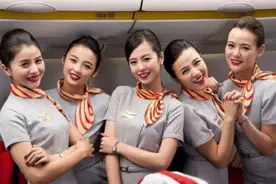 在飞机上如何称呼空姐最为得体？看完之后，下次可别再喊错了图片