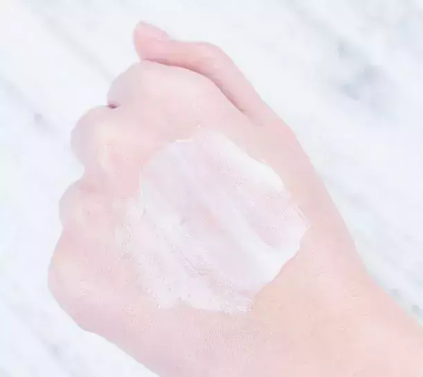 小罐装身体乳