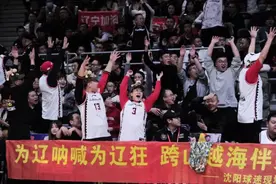 辽篮主帅郭士强：感谢球迷支持 给全省球迷拜年图片