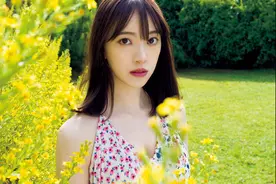 手机拍照怎么拍，9个姿势学起来，手机也能轻松拍美照图片