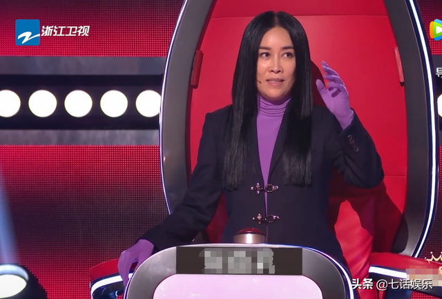 《中国好声音》那英带王菲同款手套,杨一歌惨败邢晗铭