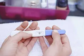 女性安全期所谓的前七后八是如何计算的？视频封面