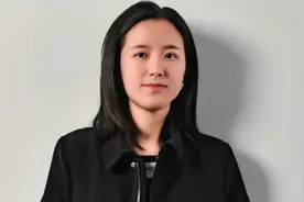 烂摊子留给美团王兴，用摩拜套现15亿全身而退，胡玮炜有多成功图片
