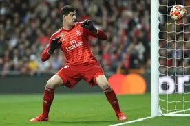 「盘点」21A具备实战价值的强力普卡黑球推荐——中后场篇图片