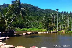 五一去海边 感受碧海蓝天 把心中的压抑对着大海大声说出来图片