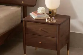 给新家搭配FAS级北美黑胡桃木的家装，尽是高端优雅的视觉享受图片