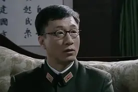 《潜伏》作者新剧，开播一周就上12个热搜，能成今年最佳谍战剧？图片