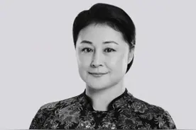 于月仙离世29天，谢大脚的接替演员疑似公开，长相跟于月仙差不多图片
