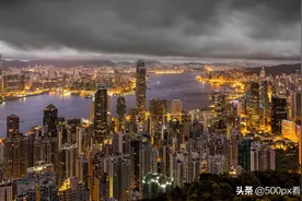 维多利亚港，世界三大天然良港之一，夜景璀璨夺目图片