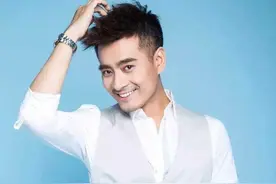 当红男星陈龙：曾是胶水厂工人，爆红后更宠小妻子图片