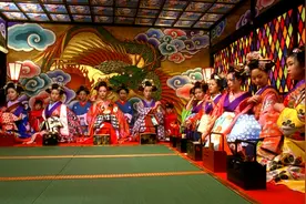 《恶女花魁》：为爱疯狂的女人们图片
