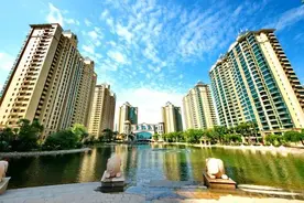 出场自带BGM的恒大，它又出来带节奏图片