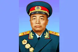 解放军的五虎将，一共有两个版本，为什么其中一个版本没有徐向前图片