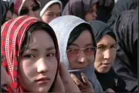 最近被屠杀的阿富汗女学生，长着和我们一样的面孔图片