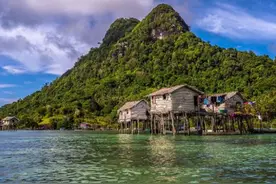 直击全球最自由的民族：没有国籍，每天睡到自然醒，天天吃鲍鱼图片