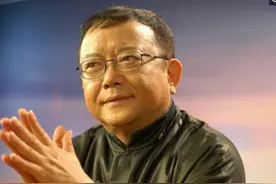 69岁王刚的三任妻子曝光，个个貌美如花，老来得子误以为是外公图片