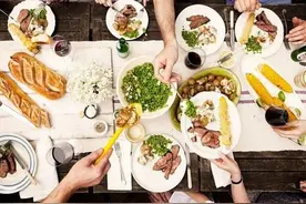 不要请领导吃饭，但可以给领导送礼，这4种礼物你准备好了吗图片