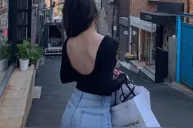 女生夏天的“小秘密”：胸贴太闷了，无痕裤的尴尬你知道吗？图片