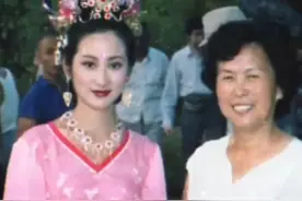 《误入小雷音》六旬的曹铎扮演妖王吃尽苦头，剧中金挠大有玄机图片