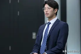 丁辉被淘汰，不只是因为学历，而是他从来不被带教律师所喜欢图片