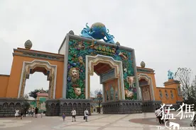 暗访郑州“天价”动物园：900元VIP专车只玩20分钟，烩面88一碗！游客：比迪士尼贵图片