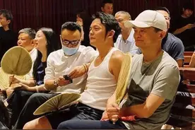 一天取号超30000桌，还吸引马云前来打卡，这家龙虾馆火了图片