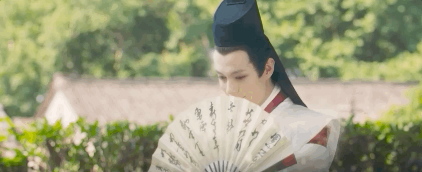 张超凭新剧逆转口碑，被锤劈腿渣男脚踏多船，“黑料”也能洗白？