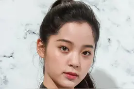 欧阳娜娜发量让人羡慕，梳高马尾清纯无敌图片