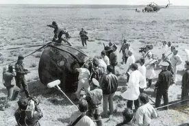 1971年，苏联飞船返回地球，打开舱门后发现，三名宇航员已经死亡图片
