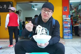 西安终于出了一位名副其实的大网红图片