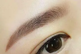 现在纹眉的人很多，但是你知道哪些人不能纹眉吗？快看一下吧视频封面