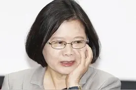 蔡英文呼吁多点外卖支持店家，台网友呛：没钱了要怎么买图片