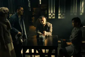 双男主谍战剧《前行者》超燃来袭，怒刷8集，低开高走之势显现图片