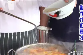制作木瓜蛋花糖水，教你下蛋清的小技巧，卖相上升几个层次！视频封面