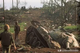 越南战争时期，丛林成为了美军的噩梦，最后不惜动用这种武器图片